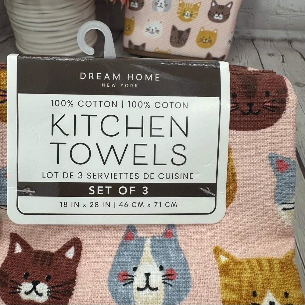 NWT dream home matching Cat Print Dish Drying Mats and kitchen towels